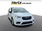 Used 2024 Chrysler Pacifica Touring-L image 3