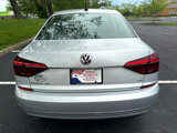 Used 2017 Volkswagen Passat 1.8T SEL Premium image 3