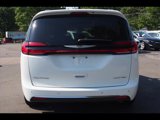 Used 2023 Chrysler Pacifica Limited image 4