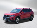 Certified 2024 Volkswagen Taos SE image 3