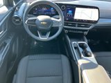 Used 2025 Chevrolet Equinox EV LT image 2
