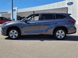 Used 2023 Toyota Highlander L image 3