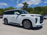 New 2025 INFINITI QX80 Luxe image 2