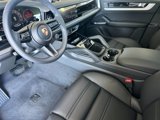 New 2025 Porsche Cayenne Coupe image 4