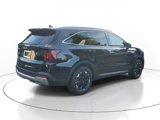 Used 2024 Kia Sorento S image 3