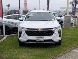 Used 2025 Chevrolet Trax LT image 2