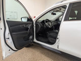 Used 2016 Nissan Rogue SL image 6