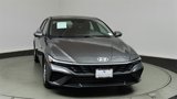 Used 2024 Hyundai Elantra SE image 2