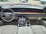 Used 2025 Cadillac Escalade ESV Premium Luxury Platinum image 5