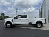 Used 2023 Ford F450 4x4 Crew Cab Super Duty image 3