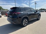 Used 2021 Nissan Rogue SV image 3