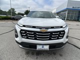 New 2026 Chevrolet Equinox LT image 2