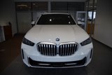 New 2025 BMW X5 xDrive50e image 5