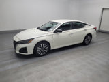 Used 2024 Nissan Altima 2.5 SV image 2