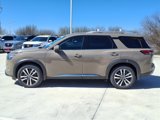 New 2025 Nissan Pathfinder Platinum image 3