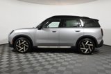 Used 2025 MINI Cooper Countryman SE w/ Comfort Package Max image 2