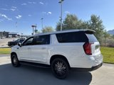 Used 2022 GMC Yukon XL SLT image 3
