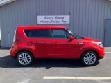 Used 2017 Kia Soul + image 2