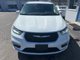Used 2021 Chrysler Pacifica Touring image 4