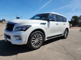 Used 2017 INFINITI QX80 4WD w/ Deluxe Technology Package image 3
