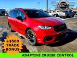 New 2025 Chrysler Pacifica Limited image 1