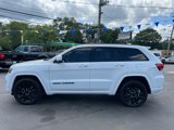 Used 2018 Jeep Grand Cherokee Altitude image 3