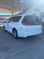 Used 2022 Chrysler Pacifica Touring image 5
