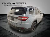Used 2025 Honda Pilot Black Edition image 6