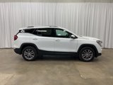 Used 2024 GMC Terrain SLT image 2