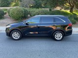 Used 2019 Kia Sorento LX w/ LX Convenience Package image 4