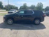 Used 2022 Chevrolet Traverse LT image 2