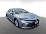 Used 2025 Toyota Camry LE image 3