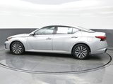 Used 2023 Nissan Altima 2.5 SV image 3