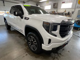Used 2024 GMC Sierra 1500 AT4 image 2