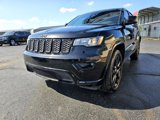 Used 2018 Jeep Grand Cherokee Altitude image 2
