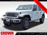 Used 2025 Jeep Wrangler Sahara image 3