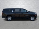 Used 2023 Chevrolet Suburban LT image 2