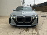 Used 2025 BMW 760i xDrive w/ Premium Package image 2