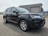 Used 2018 Ford Explorer XLT image 2