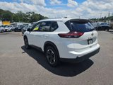 Used 2025 Nissan Rogue SV w/ SV Premium Package image 5