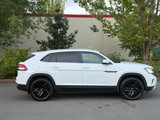 Used 2022 Volkswagen Atlas Cross Sport SE w/ Black Wheel Package image 4