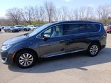 Certified 2020 Chrysler Pacifica Limited w/ Advanced Safetytec Group image 4
