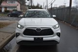Used 2023 Toyota Highlander LE image 3
