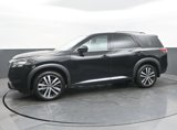 New 2025 Nissan Pathfinder Platinum image 4