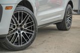 Certified 2025 Porsche Macan image 2