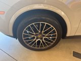 Used 2022 Porsche Cayenne Coupe image 6