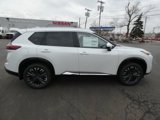 New 2025 Nissan Rogue Platinum image 2