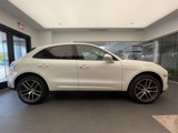 Used 2024 Porsche Macan image 2
