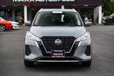 Used 2023 Nissan Kicks SV image 3