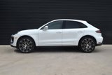 Certified 2024 Porsche Macan image 2